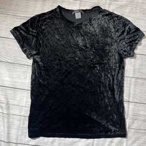 Vintage Gap Women’s Y2K Black Velour T-Shirt Size M